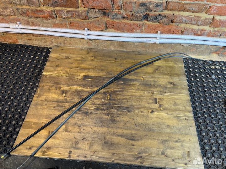 Трос стояночного тормоза задний Bmw 5 E60 N52B25