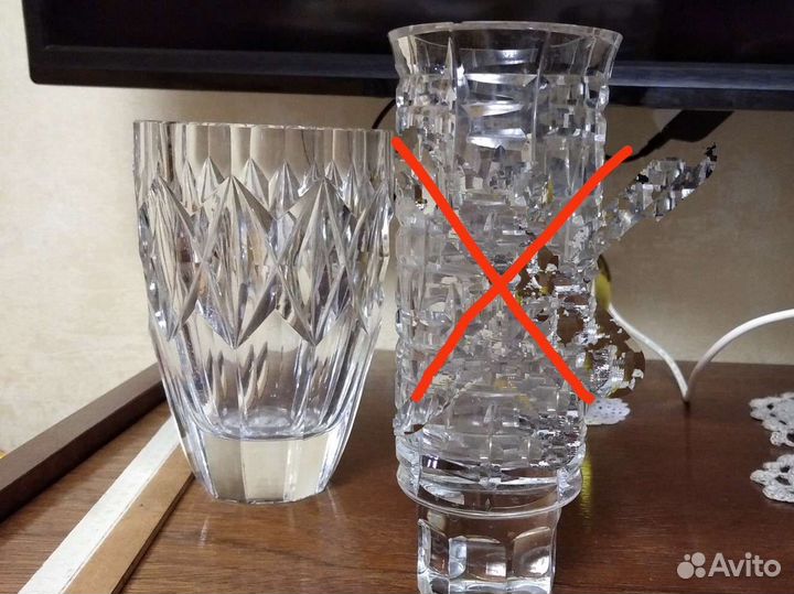 Хрустальные вазочки, конфетница, тарелк