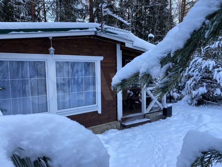 Дом 42 м² на участке 3 га