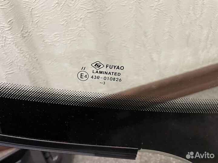 Лобовое стекло на citroen c4