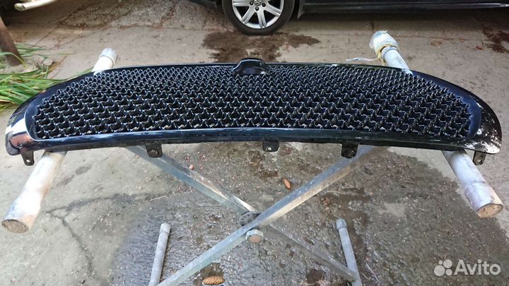 Решетка радиатора на toyota land cruiser 200