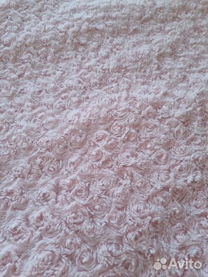 Продаётся детское одеяло б/у. Размер 78 на 97 см