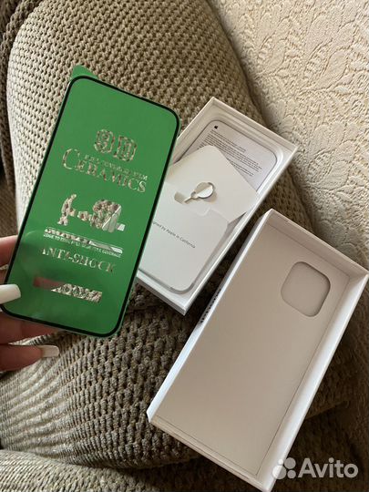 Коробка от iPhone 14 pro max