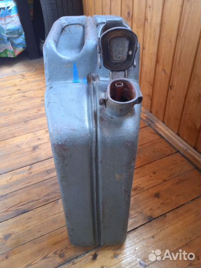 Канистра немецкая 20 л