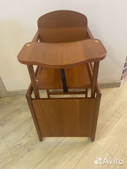 Стульчик для кормления деревянный