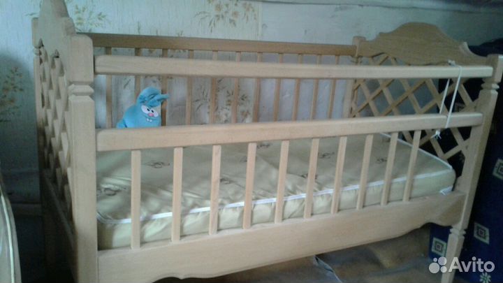 Кроватка детская