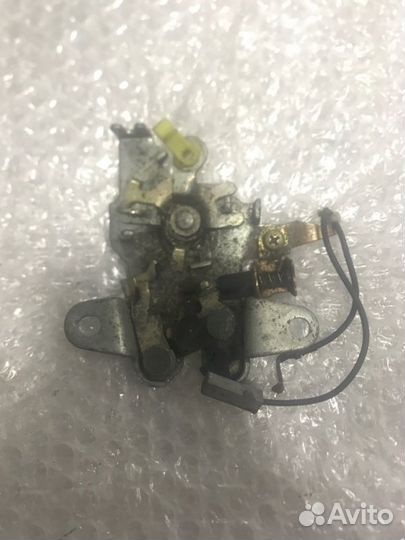 Замок багажника задний Toyota Chaser GX90 1GFE