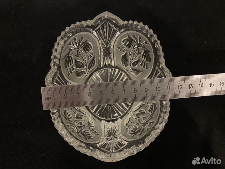 Хрустальная конфетница и молочник