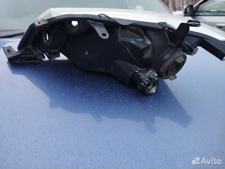 Фара правая Fielder 164