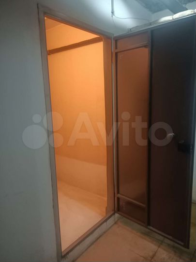 Машиноместо, 10 м²