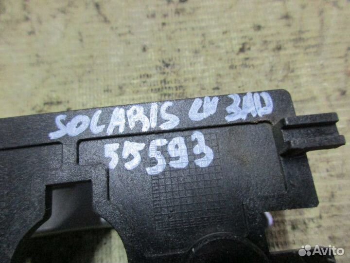 Ручка внутренняя задняя левая Hyundai Solaris 2010