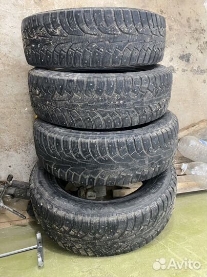 Nokian Tyres Hakkapeliitta 5 225/65 R17
