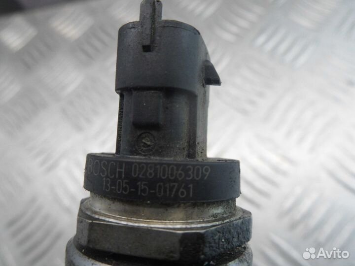 Б/У Топливная рампа 35032008F, 0281006309 chrysler