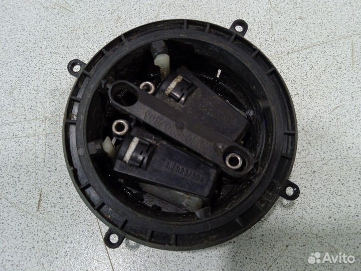 Моторчик зеркала правого