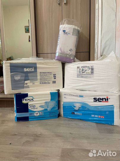 Памперсы, клеёнки для взрослых