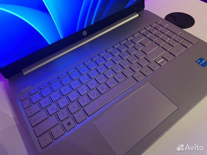 Ноутбук HP i3-11th/8ram/256SSD