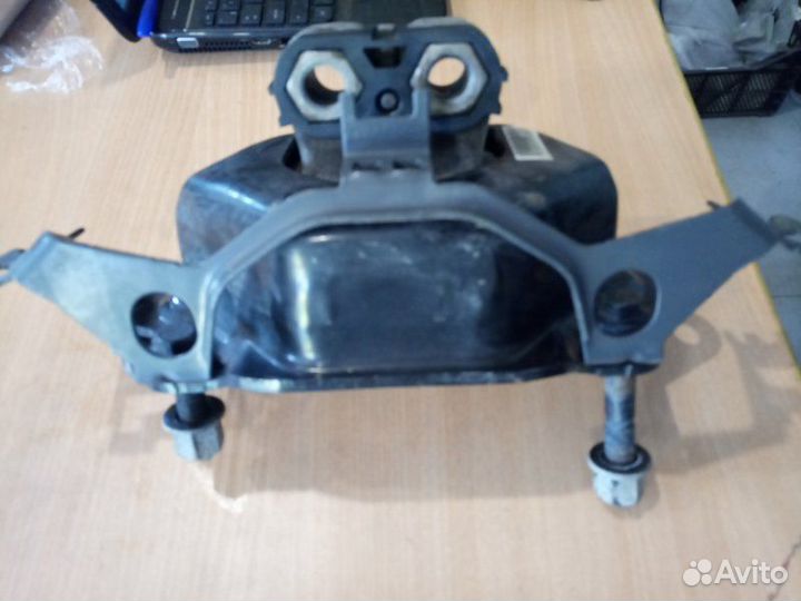 Подушка двигателя задняя Volvo Fh 4 D13A460S 2017