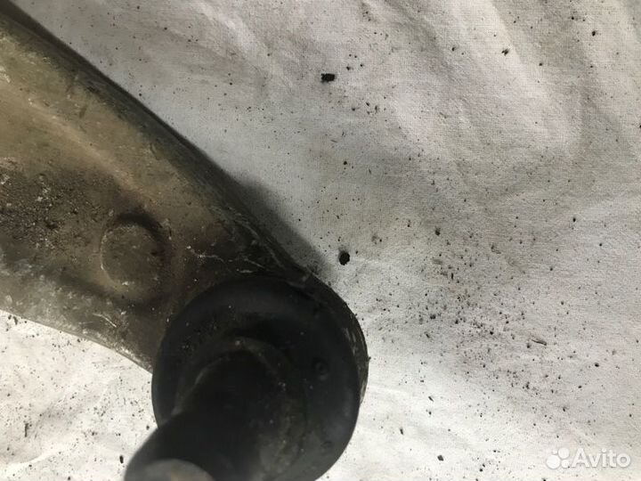 Рычаг подвески передний правый Ford Фокус 3