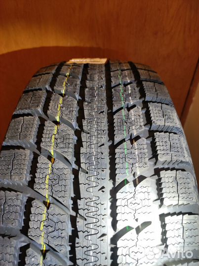 Toyo Observe GSi-5 225/65 R16