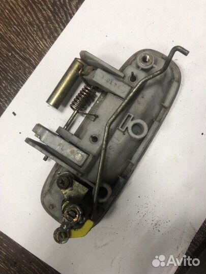 Ручка двери внешняя передняя левая Toyota Carina