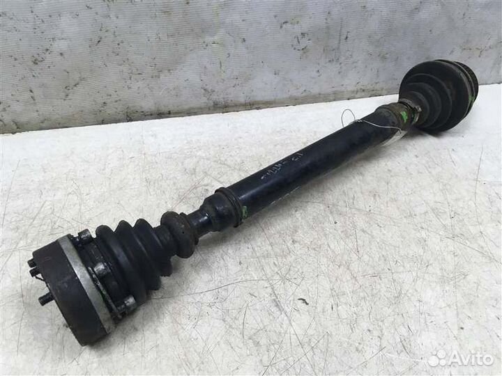 Полуось передняя левая Audi A6 C5 1997-2004