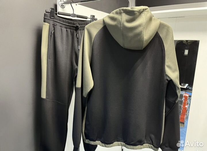 Спортивный костюм Nike