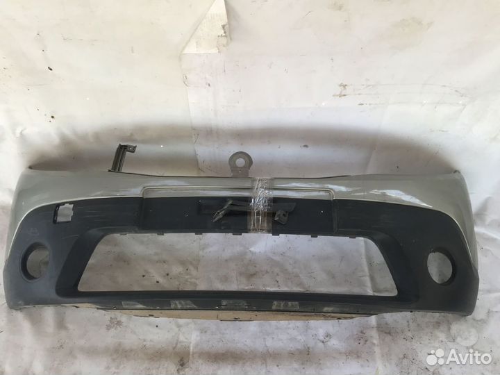 Бампер передний Renault Sandero (2009–2014)