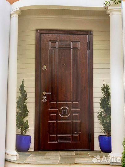 Дверь входная Колизей