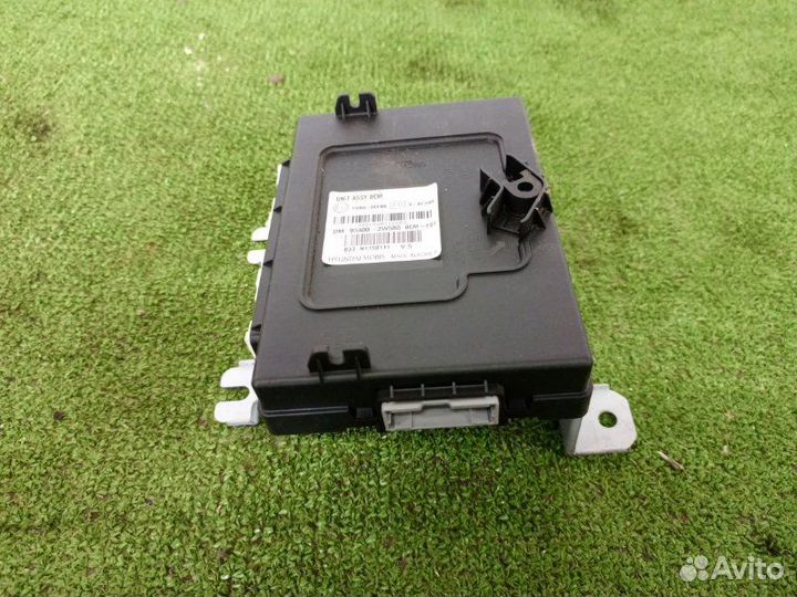 Блок управления сигнализации Hyundai Santa Fe 3