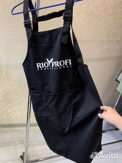 Новый фартук для мастера маникюра