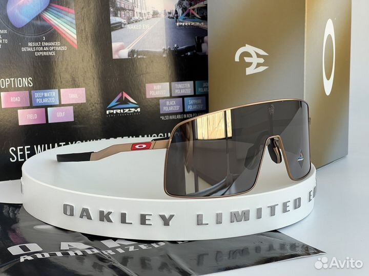 Очки Oakley Sutro Ti P. Mahomes Prizm Black Титан