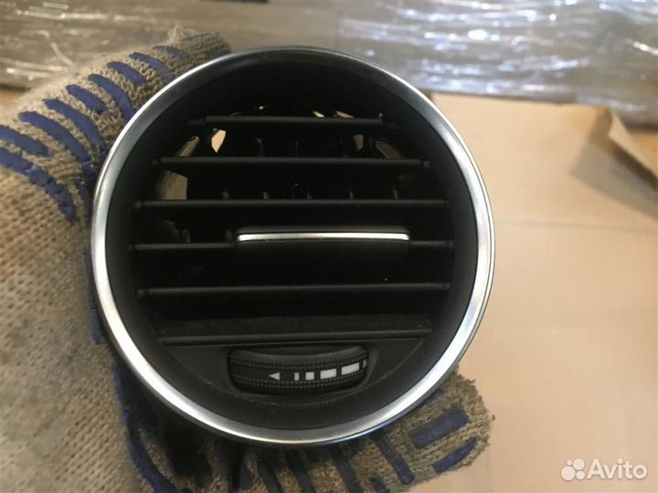 Дефлектор приточного воздуха Mercedes-Benz W204 C