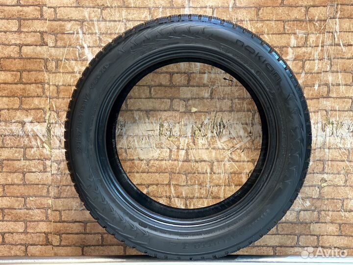 Nokian Tyres Hakkapeliitta 7 215/55 R17