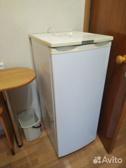 Холодильник с морозилкой