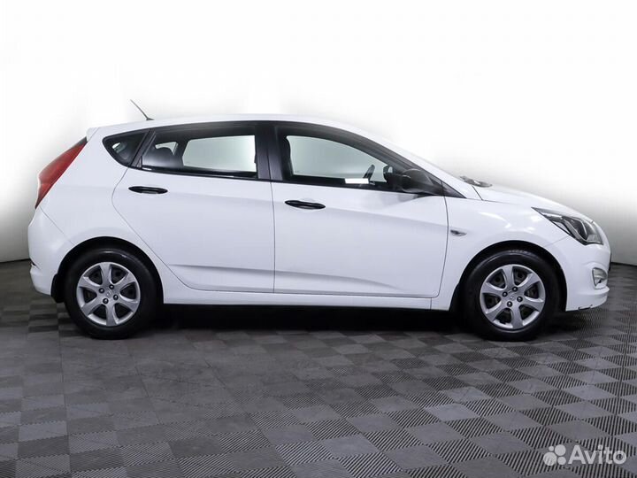 Hyundai Solaris 1.4 AT, 2015, 115 000 км