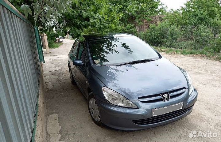 В Разборе Peugeot 307 Пежо 307 Дорестайлинг