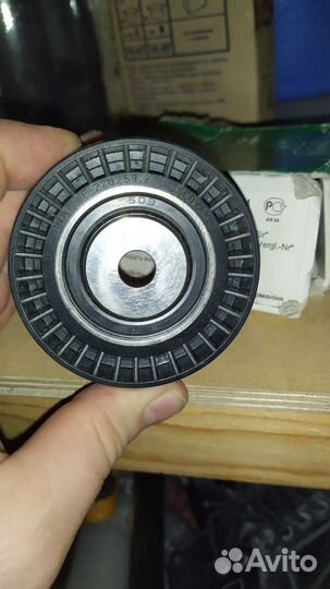 532000110Ролик ремня грм бмв, Skoda