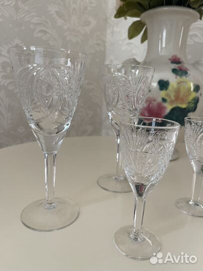 Хрустальные фужеры и рюмки