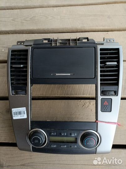 Блок управления печкой Nissan Tiida C11