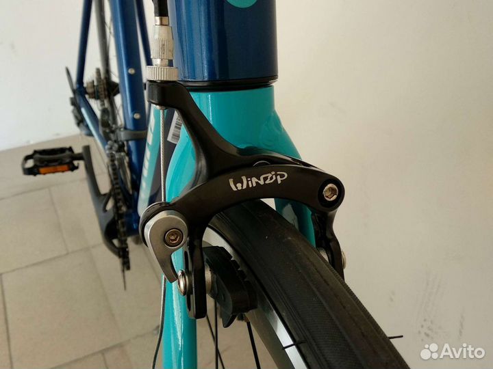 Шоссейный алюминиевый велосипед кларис