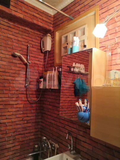 Комната 48,8 м² в 3-к., 1/5 эт.