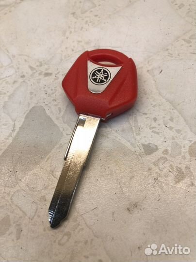Ключ зажигания для мотоцикла yamaha красный