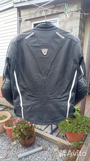 Мотокуртка