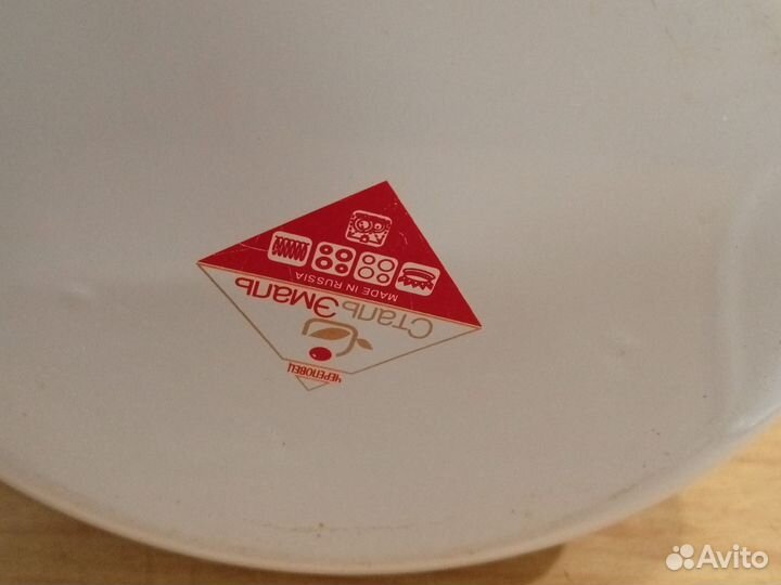 Кастрюля эмалированная