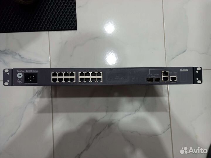 Коммутатор Huawei 2318