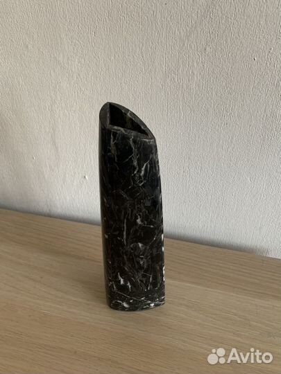 Ваза гранитная