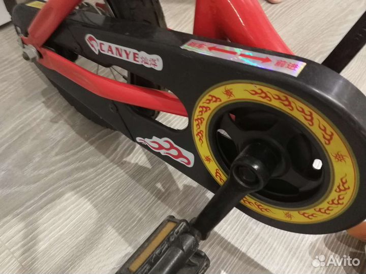 Трюковой самокат