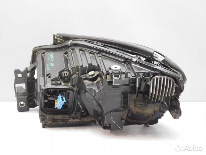 Фара правая Mercedes-Benz M-Class