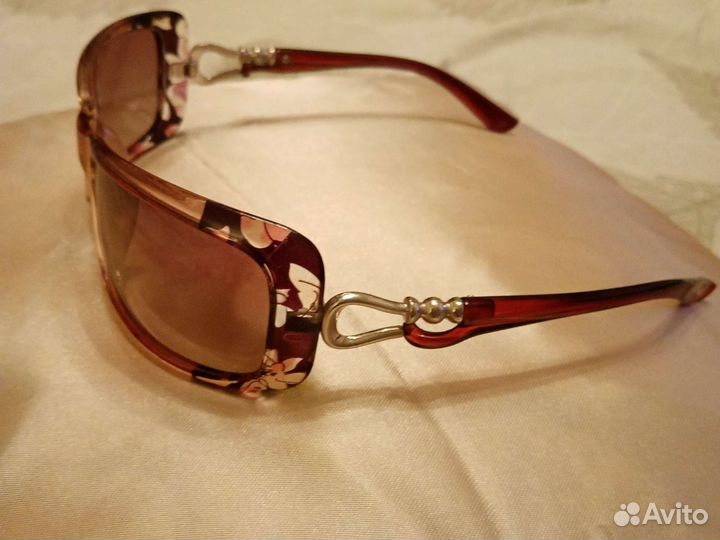 Солнцезащитные очки женские