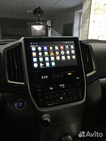 Магнитола андроид для Land Cruiser 200